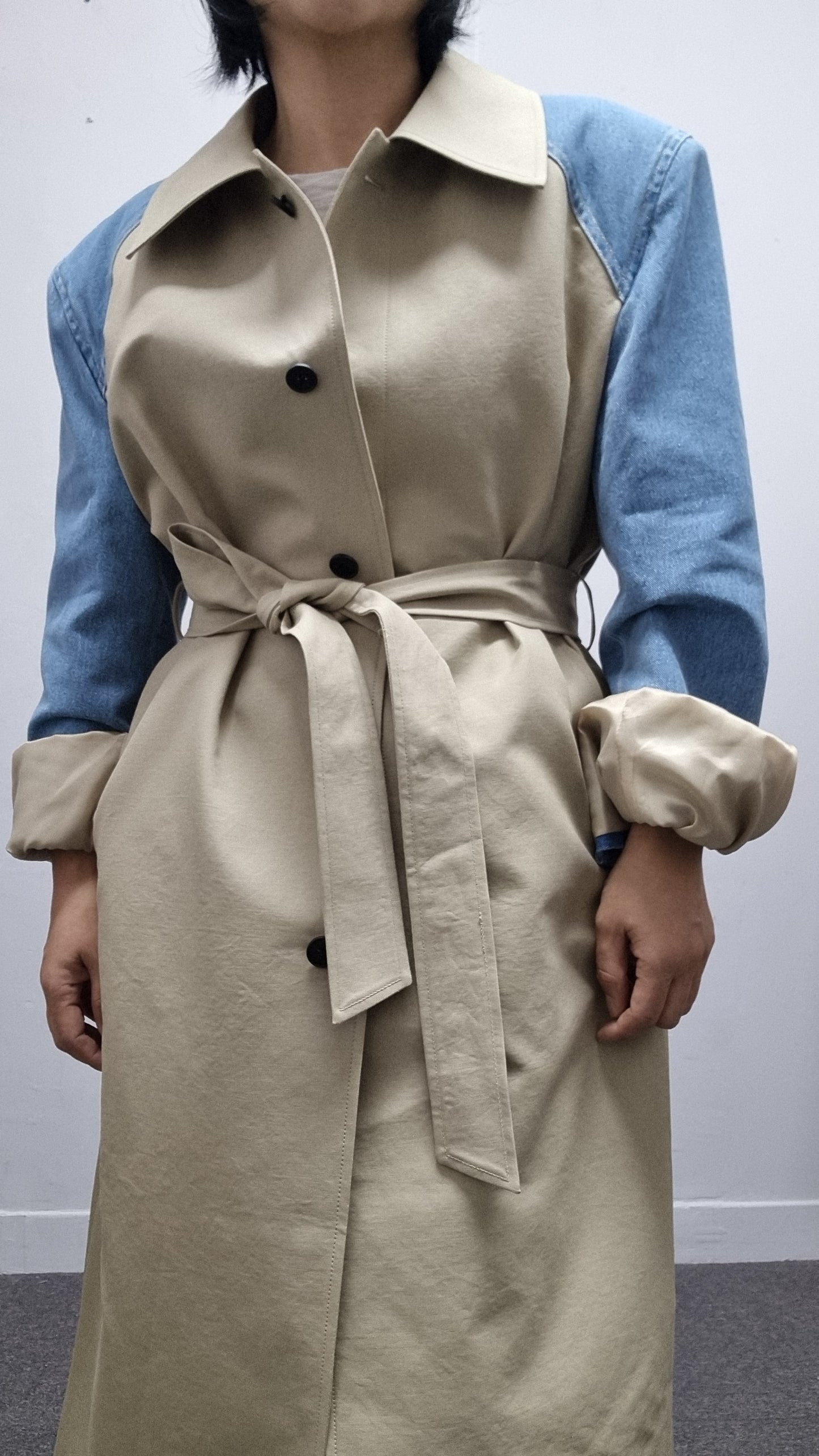 OVERFIT TRENCH COAT